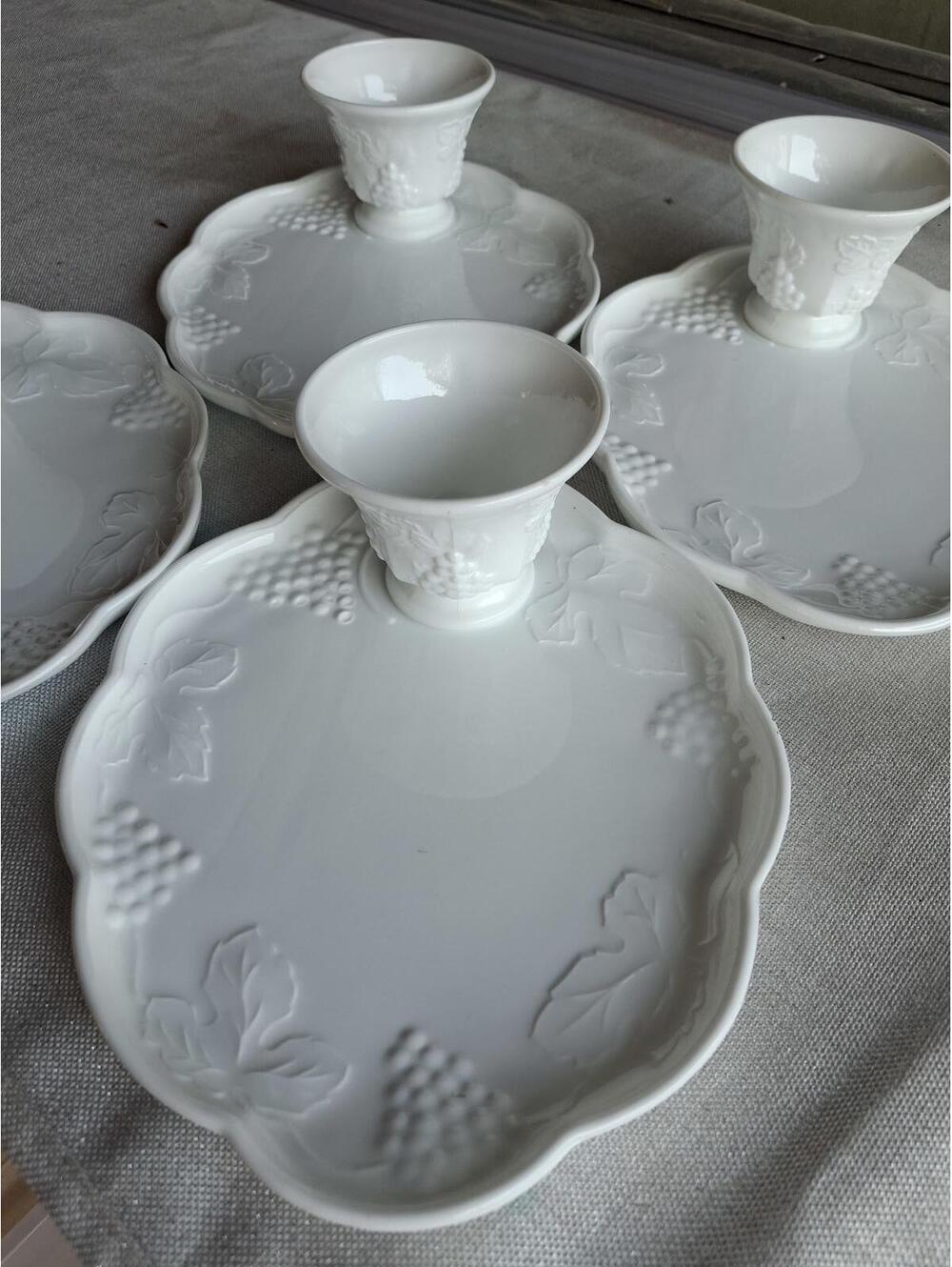 Vintage Indiana Milk Glass Harvest Grape 6 pc, snack / luncheon plate
